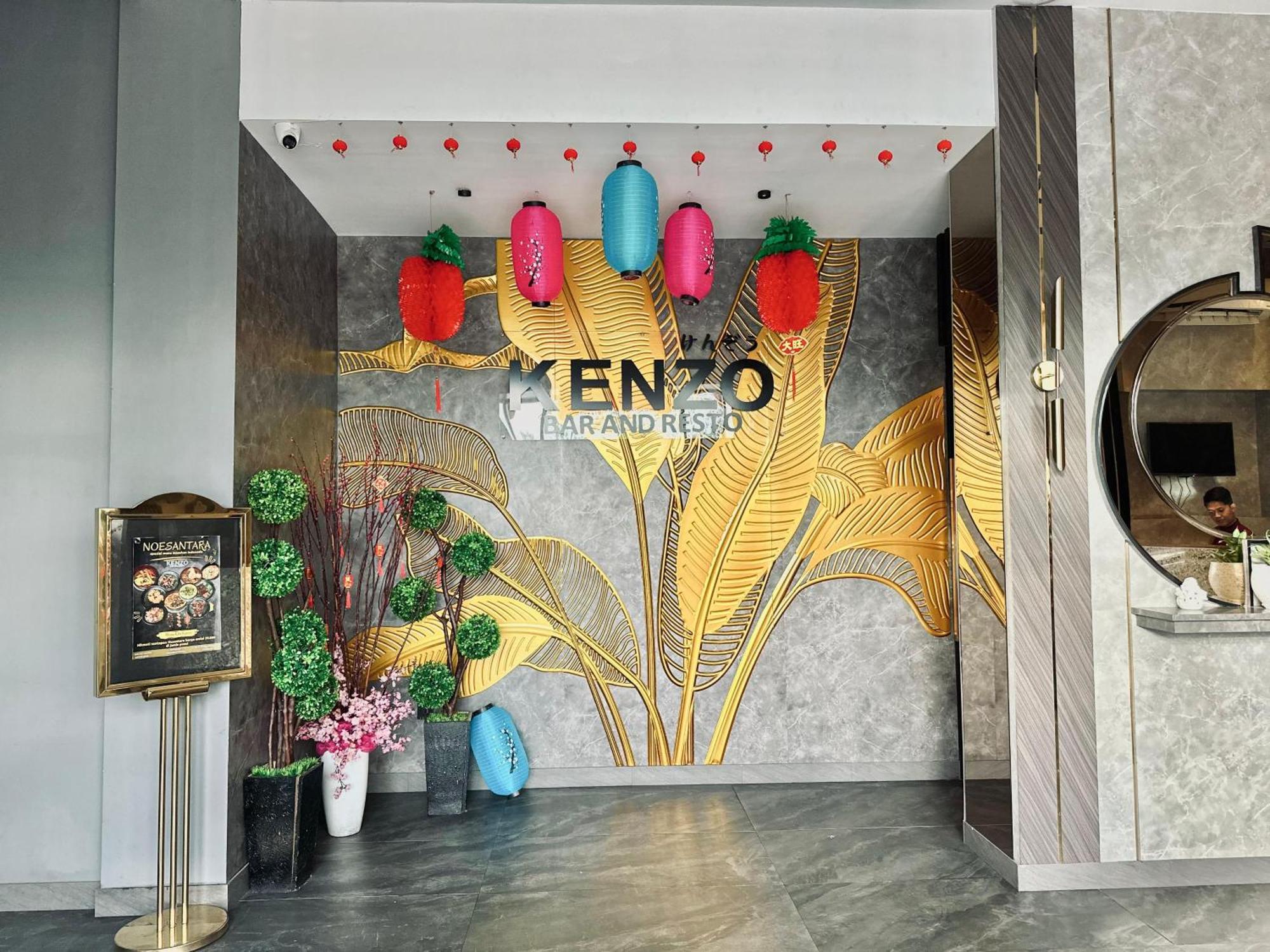My Home Hotel Понтіанак Екстер'єр фото